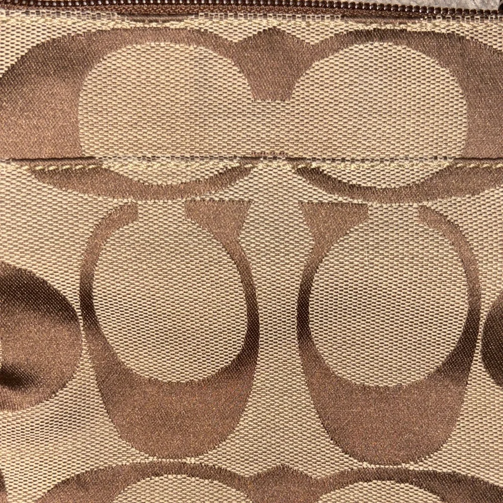 Coach Brown and Cream Crossbody Bag - Picture 4 of 11